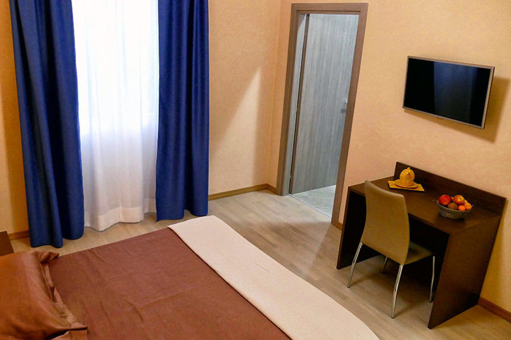 Cairoli Exclusive Rooms & Suite Bríndisi Exterior foto